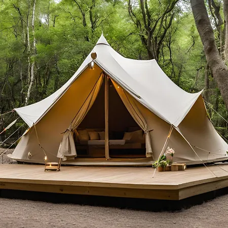Luxury tent El Niuet Del Bosc